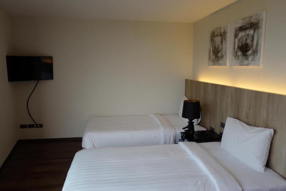 The 28Th Hotel Kanchanaburi Luaran gambar